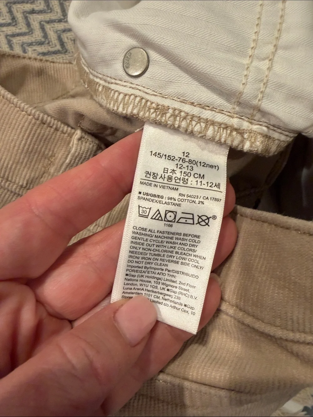 GAP High-Rise '90s Loose Corduroy Pants in Taupe